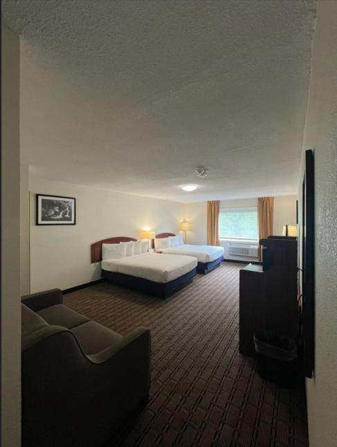 Large Double Room interior